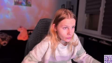 Britney online show from November 2025 07:08:02 PM