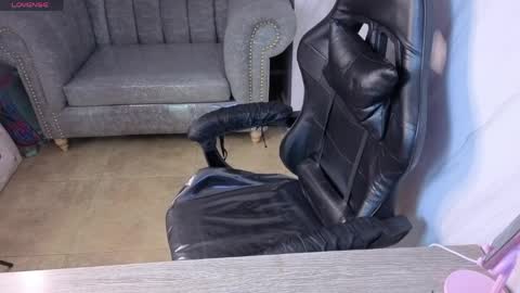 Snapshot of lunafemme_tf chatting on April 2026 03:26:01 AM Lunafemme tf online show from April 2026 03:26:01 AM