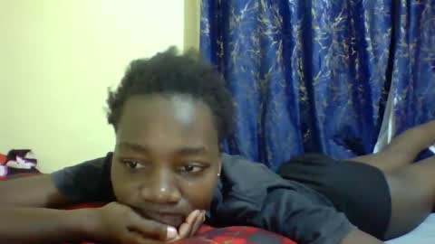 lunah_kitty online show from May 2026 07:59:02 AM