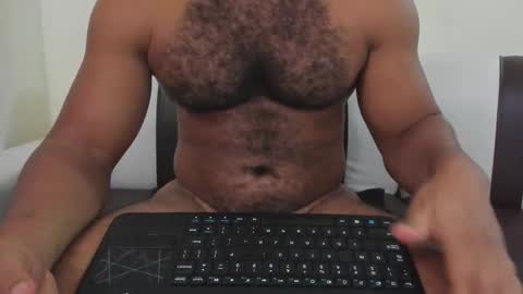 Luna online show from November 2025 08:30:01 PM