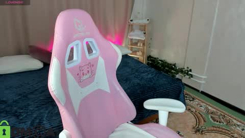 Varvara online show from December 2025 09:36:01 AM