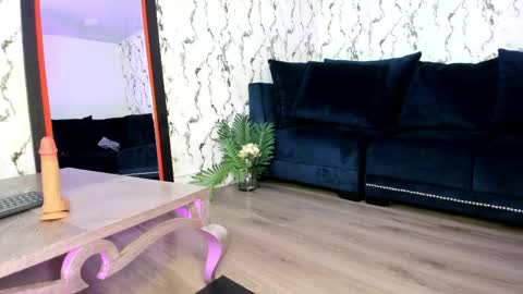 Lunalia online show from May 2026 05:37:02 AM
