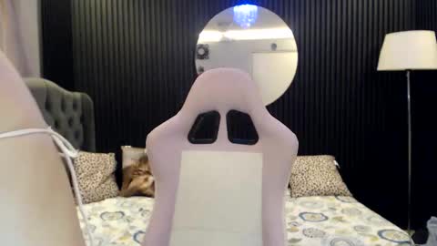 LUNA online show from April 2026 06:28:02 AM