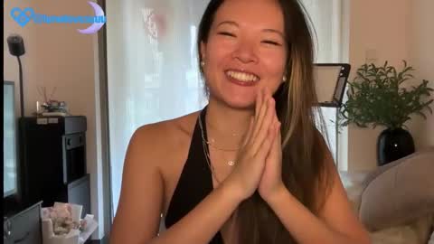 Luna online show from March 2026 12:45:01 AM