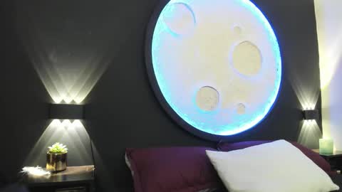 lunamisteriosa_ online show from November 2025 11:31:01 AM