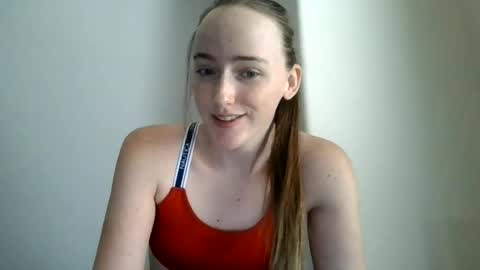 lunapixie2020 online show from June 2026 10:00:02 PM