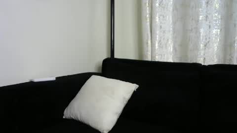 Snapshot of lunar_chocolate000 chatting on May 2026 04:14:02 PM Smiley online show from May 2026 04:14:02 PM