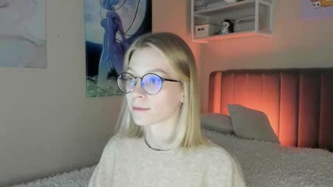 Sofia online show from October 2025 03:30:02 PM