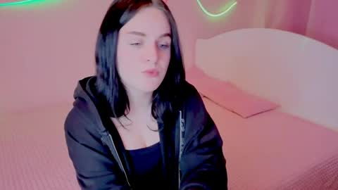 Valeria online show from April 2026 07:43:01 PM