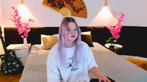 Snapshot of lunariafox chatting on March 2026 02:31:01 PM lunariafox online show from March 2026 02:31:01 PM