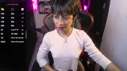 Snapshot of lunarichy chatting on May 2026 09:44:02 PM lunarichy online show from May 2026 09:44:02 PM