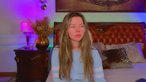 Snapshot of lunarishi chatting on December 2025 08:23:01 AM Luna Rishi online show from December 2025 08:23:01 AM