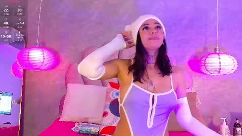 Snapshot of lunarosse18 chatting on July 2026 02:49:01 AM LunaRose-Next Stream at 0545hs GMT online show from July 2026 02:49:01 AM