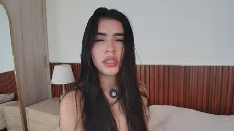 Luna Rousse online show from April 2026 03:15:01 AM