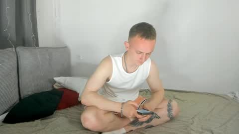 Snapshot of lunarsplice chatting on May 2026 08:58:02 PM Lars online show from May 2026 08:58:02 PM
