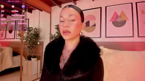 Snapshot of lunaruso chatting on February 2026 07:42:02 PM Luna Ruso online show from February 2026 07:42:02 PM