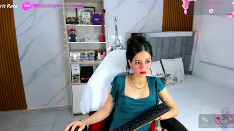Snapshot of lunascoott chatting on June 2026 12:57:01 AM ARI online show from June 2026 12:57:01 AM
