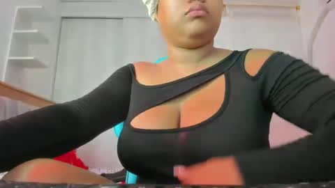 luna online show from October 2025 01:26:02 PM