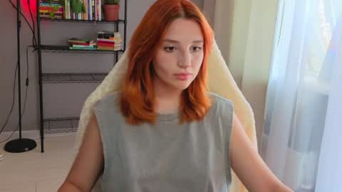 Snapshot of lunatale chatting on July 2026 07:03:02 AM Kate online show from July 2026 07:03:02 AM