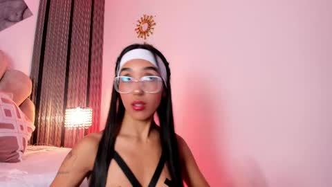 Luna   online show from April 2026 02:59:02 AM