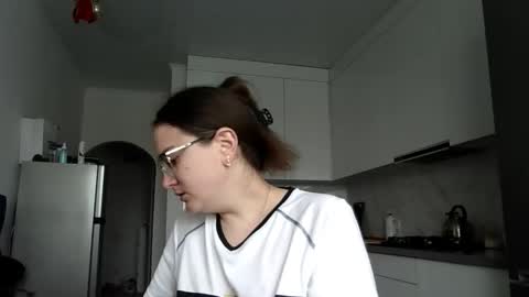 lunavelvet3 online show from October 2025 11:25:01 AM