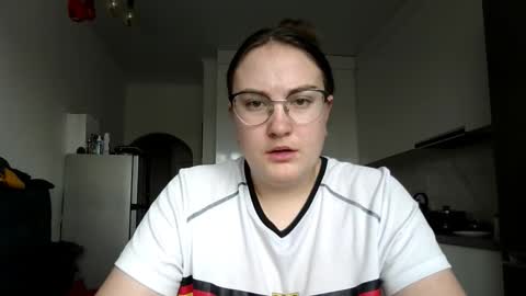 lunavelvet3 online show from December 2025 10:54:02 AM