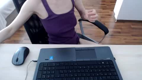 Snapshot of lunavibe_ chatting on July 2026 11:34:01 AM lunavibe_ online show from July 2026 11:34:01 AM