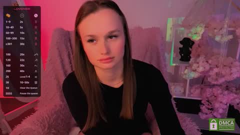 Luna online show from September 2025 01:59:01 PM