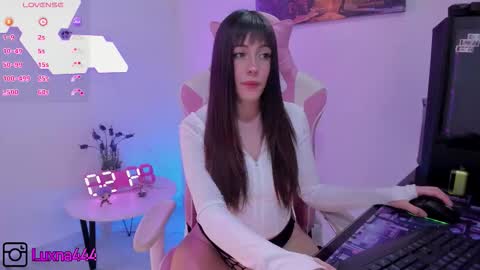   online show from November 2025 07:56:01 PM