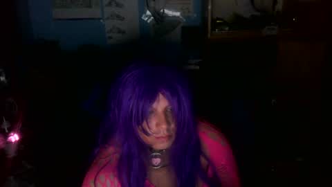 Snapshot of lunaxxxx97 chatting on June 2026 01:00:02 AM LunaXXX online show from June 2026 01:00:02 AM