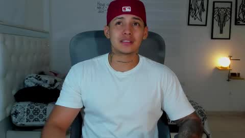 Lunay online show from February 2026 01:06:01 AM