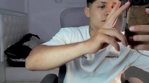 Snapshot of lunay_xtreemboy chatting on March 2026 11:11:01 PM Lunay online show from March 2026 11:11:01 PM