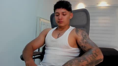 Snapshot of lunay_xtreemboy chatting on March 2026 02:37:01 AM Lunay online show from March 2026 02:37:01 AM