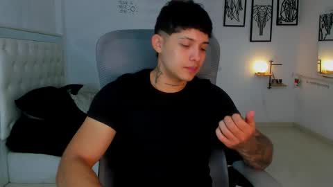 Snapshot of lunay_xtreemboy chatting on March 2026 11:59:01 PM Lunay online show from March 2026 11:59:01 PM