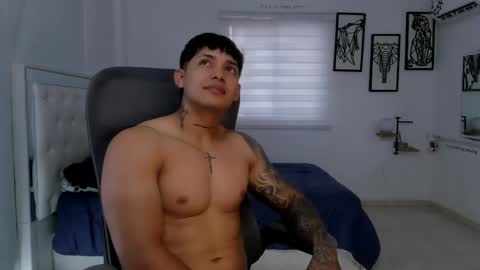 Snapshot of lunay_xtreemboy chatting on April 2026 02:56:01 PM Lunay online show from April 2026 02:56:01 PM