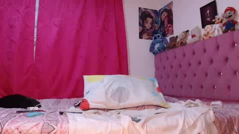 Luna online show from September 2025 12:34:02 AM