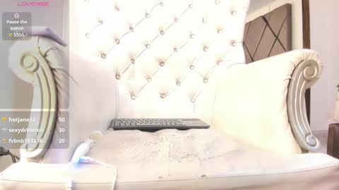 lunitadiva online show from February 2025 07:03:02 PM