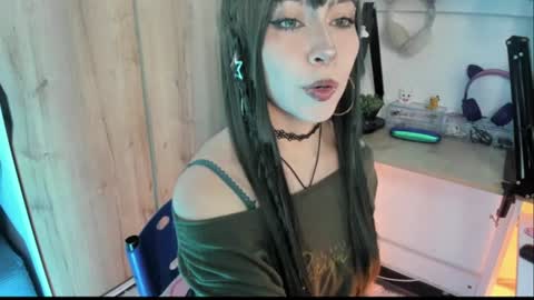 Snapshot of lunivyra chatting on June 2026 04:17:02 PM lunivyra online show from June 2026 04:17:02 PM