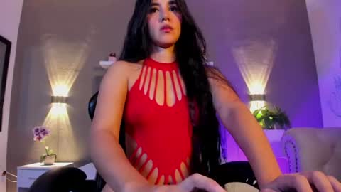 Snapshot of lunna_celeste chatting on July 2026 12:51:02 PM L U N A online show from July 2026 12:51:02 PM