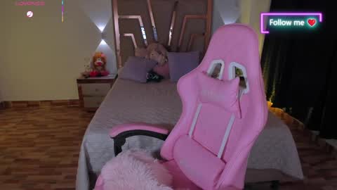 LUNA ROSE online show from April 2026 06:19:01 AM