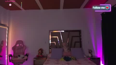 LUNA ROSE online show from June 2026 02:11:01 AM