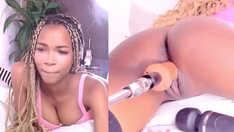 Snapshot of lunna_thomson chatting on February 2026 04:24:02 PM lunna online show from February 2026 04:24:02 PM