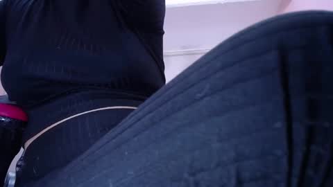 Snapshot of lunnadoll chatting on March 2025 10:17:01 AM Katty what ever do you want on my pv is for extra tokens minimi 250 tks ty u for understand online show from March 2025 10:17:01 AM