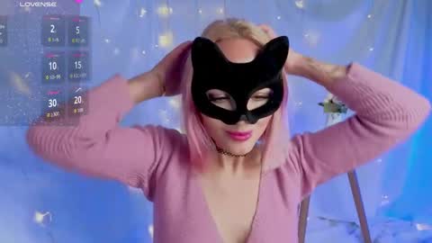 Snapshot of lunvision chatting on April 2026 03:34:01 PM My name Lun online show from April 2026 03:34:01 PM