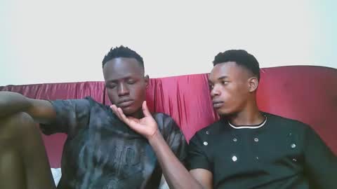 luoislove online show from April 2026 05:58:01 PM