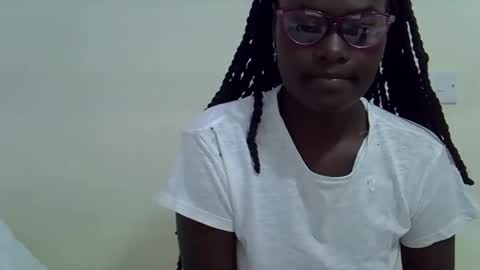 Snapshot of lupitah_ chatting on February 2025 11:44:01 PM sweet girl online show from February 2025 11:44:01 PM
