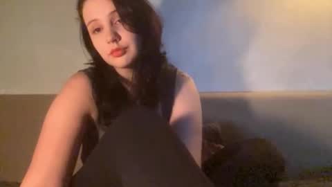 Lora online show from February 2026 02:13:01 PM