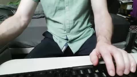 lurkin4alivin online show from October 2025 06:13:02 AM