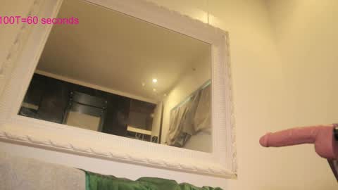 Snapshot of lusciouslipsxx chatting on October 2025 06:02:02 AM lusciouslipsxx online show from October 2025 06:02:02 AM