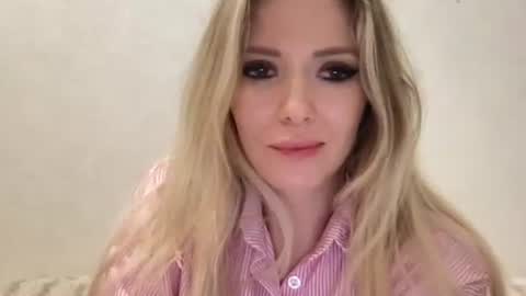 Snapshot of lusiluv chatting on April 2026 09:56:02 PM lusiluv online show from April 2026 09:56:02 PM